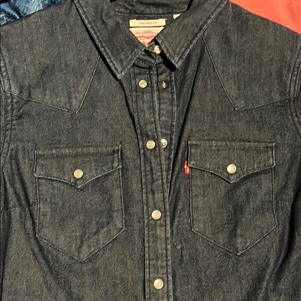 Levi shirt